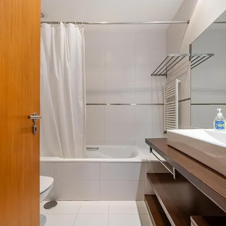 Villa 241 *